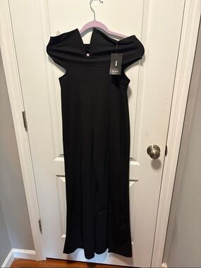 privy Black Off-Shoulder Maxi Gown